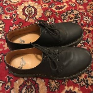 Dr. Marten's 1461 shoe